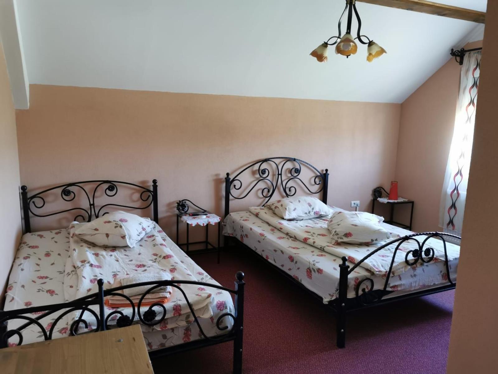 Pensiunea Lacul Albesti Albestii Paminteni Room photo
